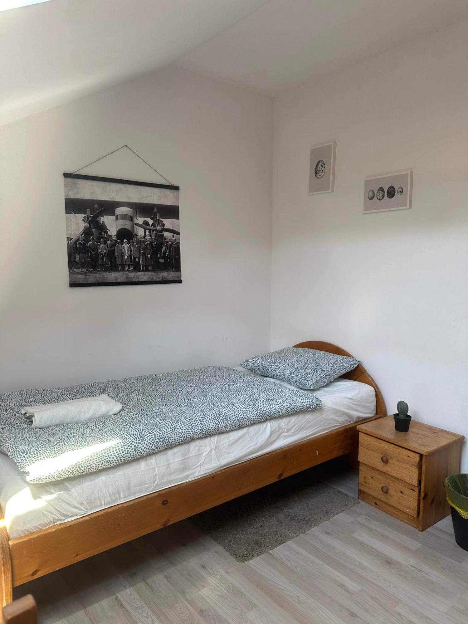 A Private Room In City Center In Bratislava Exterior photo